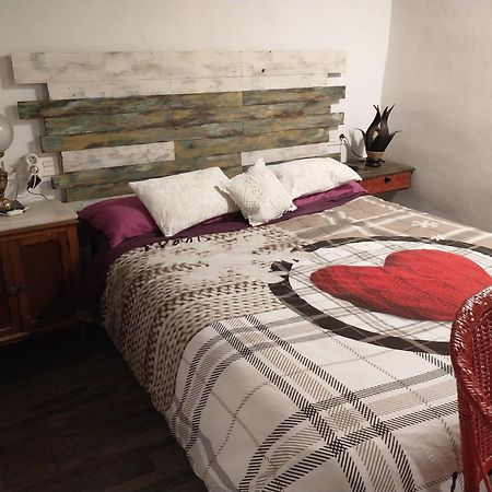 La Casona De La Luz Hostel Γκουαδίξ Δωμάτιο φωτογραφία