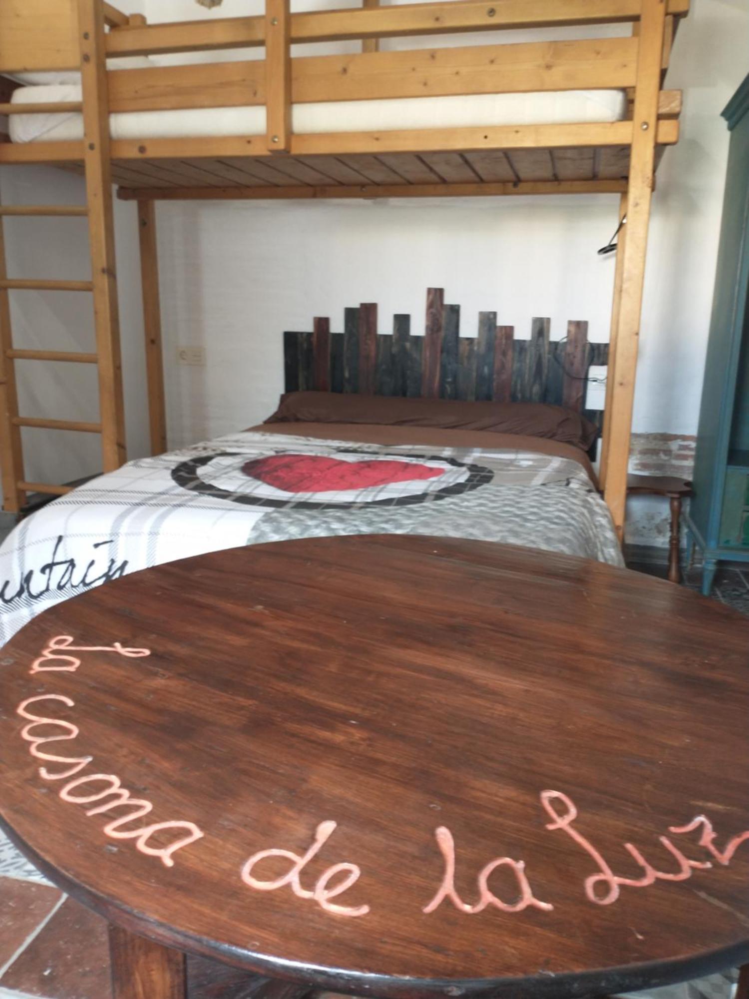 La Casona De La Luz Hostel Γκουαδίξ Δωμάτιο φωτογραφία